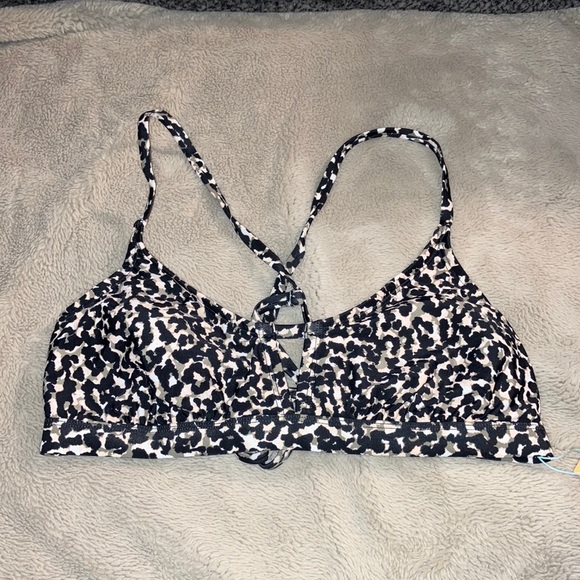🔹4 for $30 NWT Kona Sol Bikini Top, Large - Picture 1 of 11